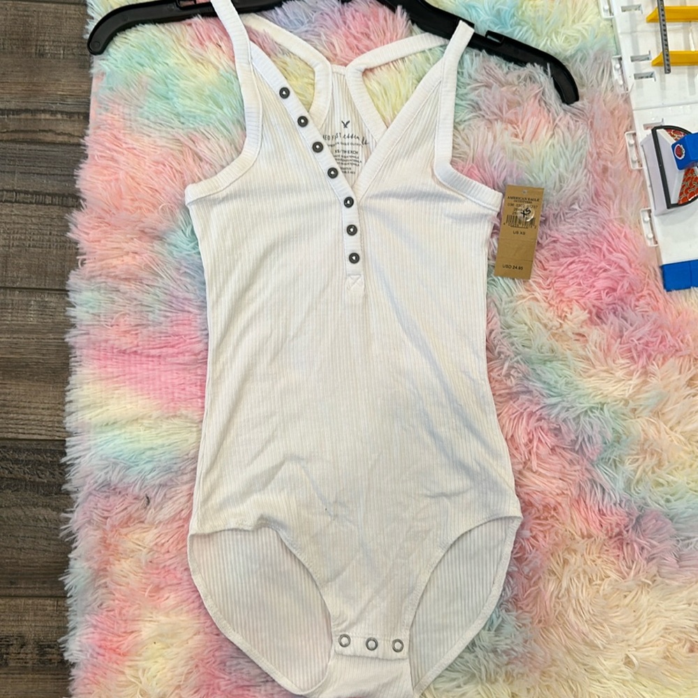 AE white bodysuit size XS